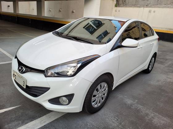 HYUNDAI HB20S 1.6 COMFORT STYLE 16V FLEX 4P AUTOMÁTICO